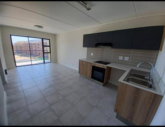 2 BEDROOM PROPERTY TO RENT IN GREENBAY ECO ESTATE